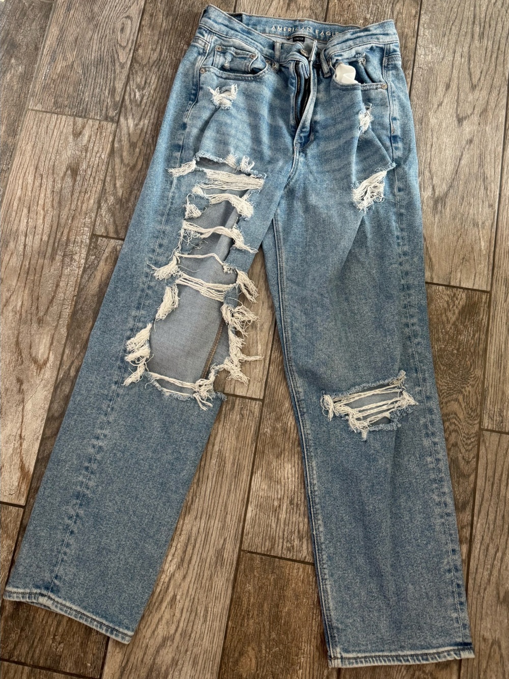 American Eagle Outfitters Light Blue Distressed Ripped Jeans